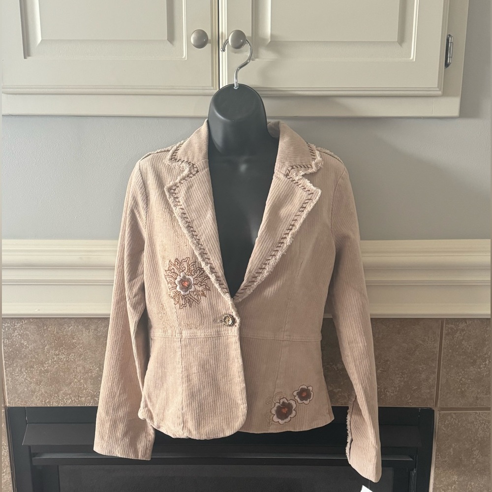 Women’s/Juniors trendy blazer